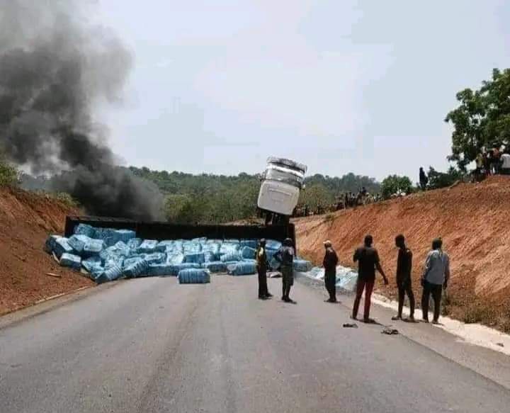 Fait divers à Mamou : deux personnes tuées dans un accident à Timbo